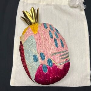 ARANAZ Handcrafted Pineapple Clutch Purse NWOT